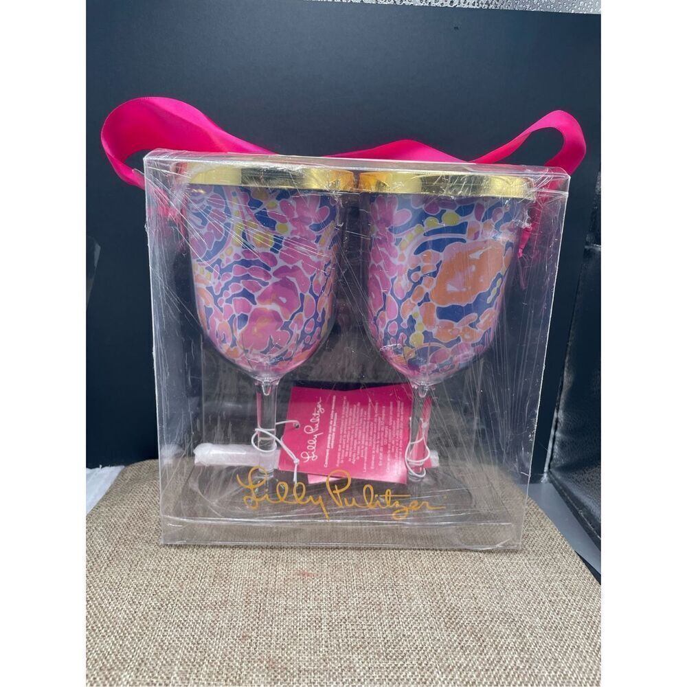 New Lilly Pulitzer Set Catch And Release Wine Glasses With Lid And Straw 2 Piece